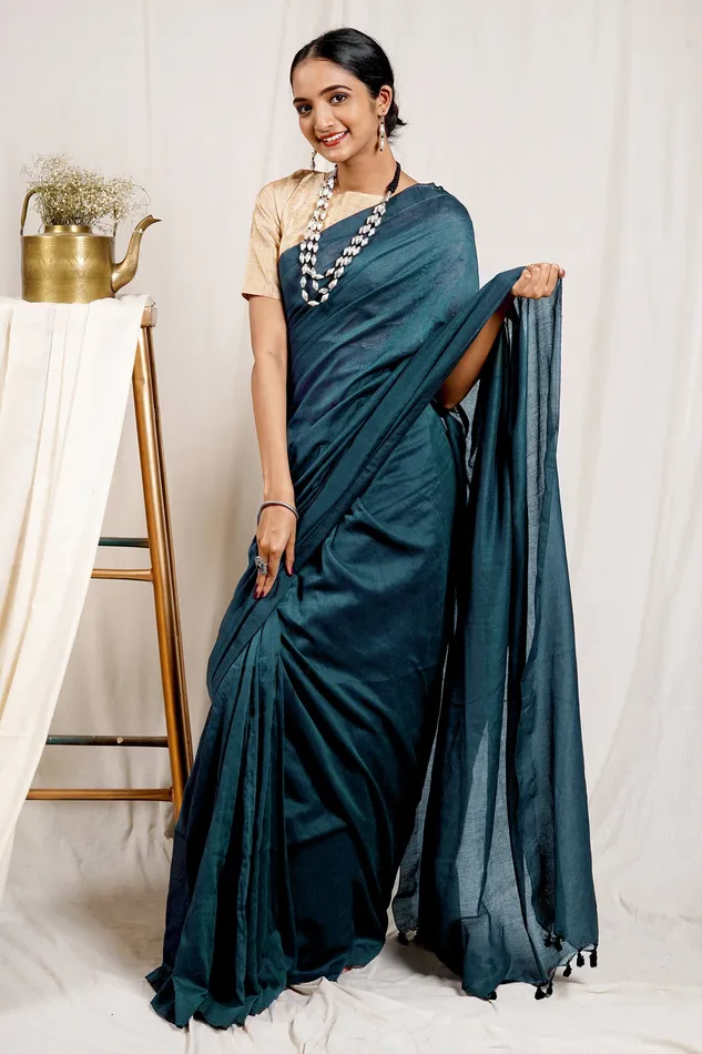 Rings Teejh Teejh Anchor Peacock Blue Mulmul Cotton Saree