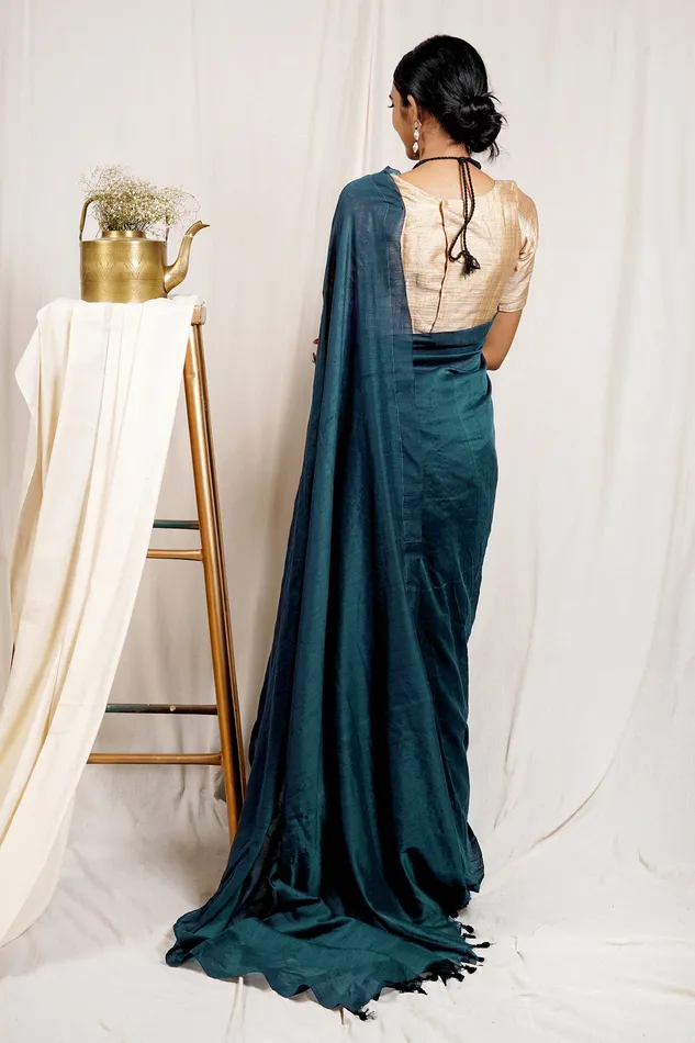 Rings Teejh Teejh Anchor Peacock Blue Mulmul Cotton Saree