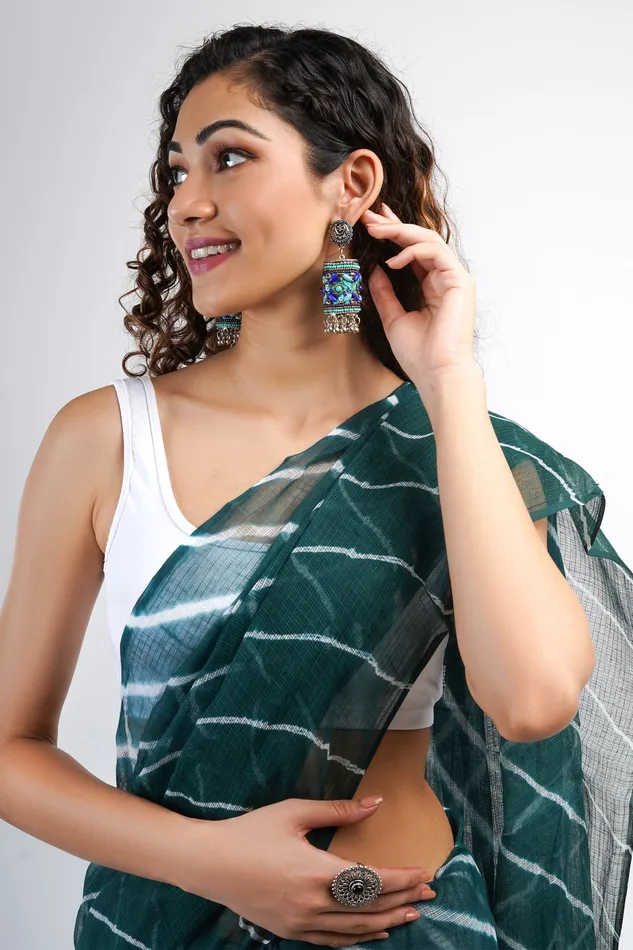 Teejh Necklaces Teejh Aadia Dark Green Kota Leheriya Saree with Blouse Piece Teejh Necklaces Teejh Aadia Dark Green Kota Leheriya Saree with Blouse Piece