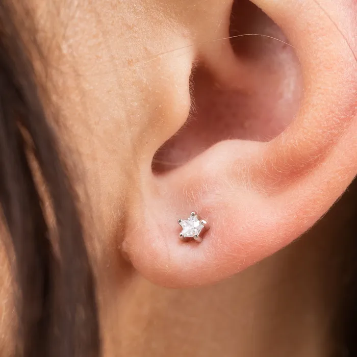 Teeny Sparkling Star Stud Earrings Scream Pretty Earrings