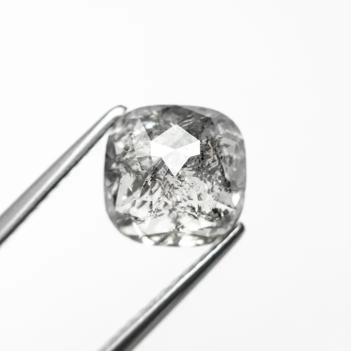Misfit Diamonds 347ct 812x807x504mm Cushion Double Cut 2547801 Earrings