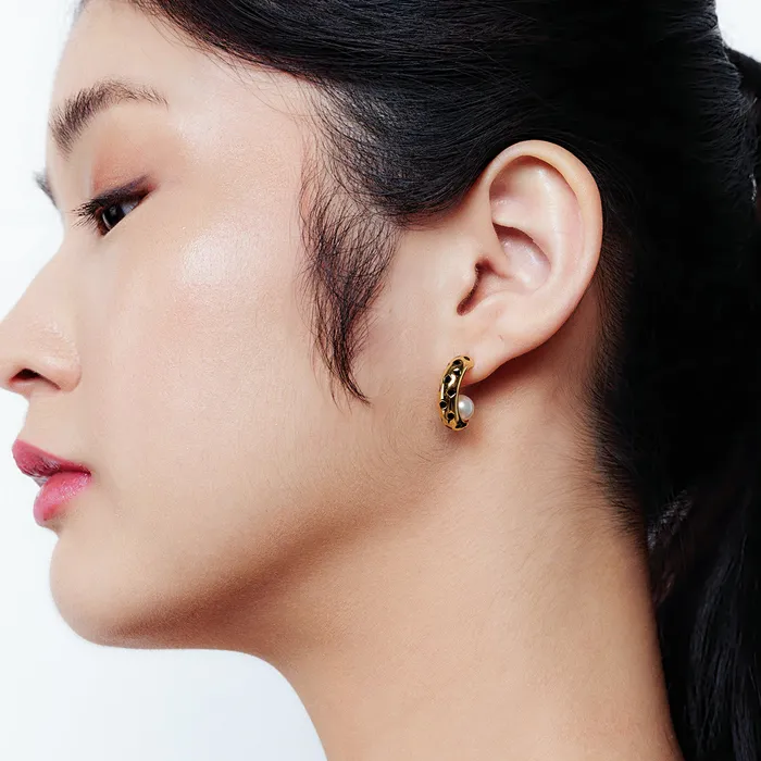 Pearly Lustre Earrings Elegent Freshwater Pearl Earrings WE00790 SAFARI