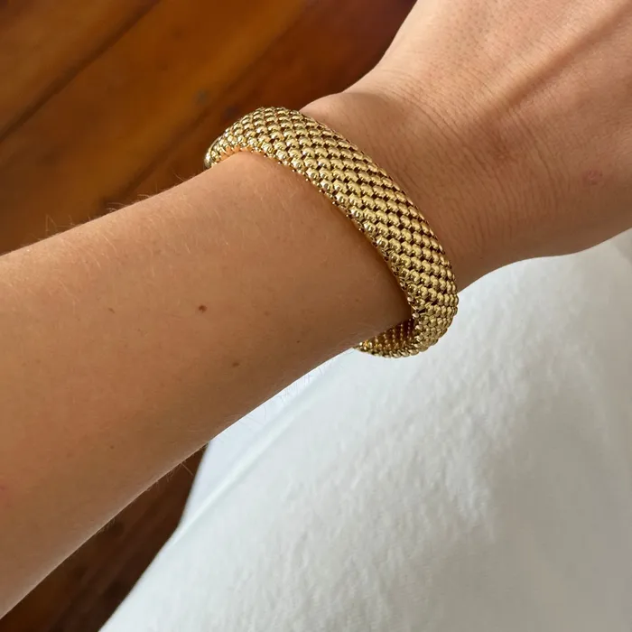 18K Yellow Gold Italian Mesh Stretch Bracelet Croghans Bracelets