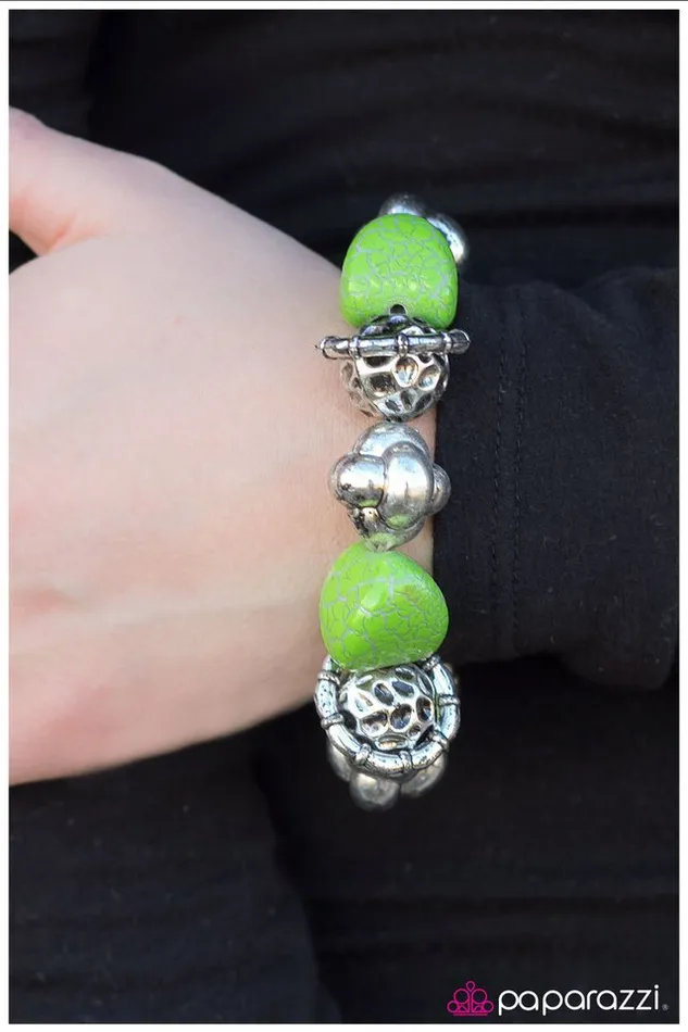 Bracelets Paparazzi Jewelry Paparazzi Bracelet Touching Base Green