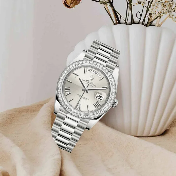 Bracelets Rolex Rolex Day Date 40mm Ref 228349rbr0004 Silver Quadrant Motif Roman Dial Diamond Bezel 18K White Gold President Bracelet Mens Watch