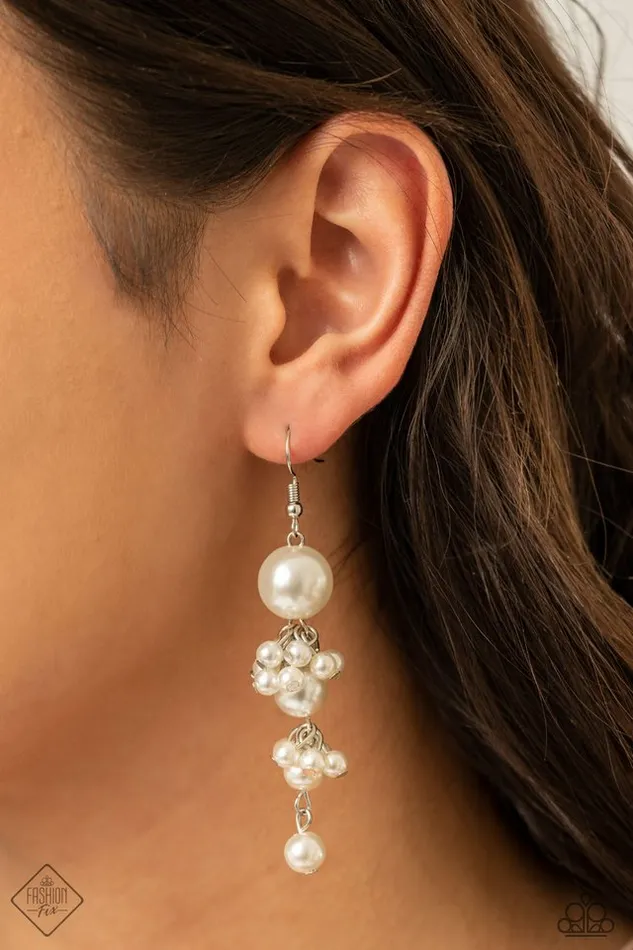 Earrings Paparazzi Jewelry Paparazzi Earring Ageless Applique White