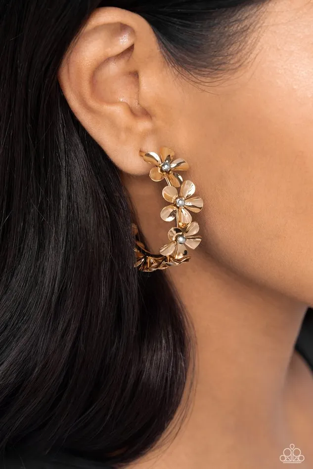 Earrings Paparazzi Jewelry Paparazzi Earring Floral Flamenco Gold