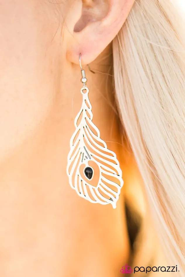 Earrings Paparazzi Jewelry Paparazzi Earring Let Your Heart Soar Black