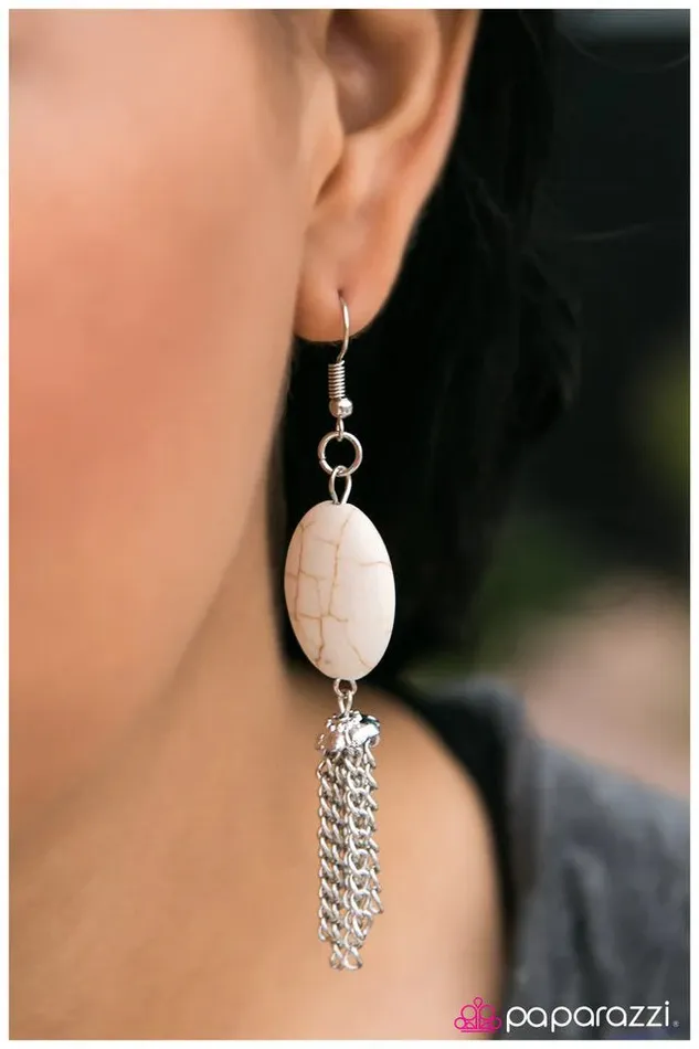 Earrings Paparazzi Jewelry Paparazzi Earring Natural Living White