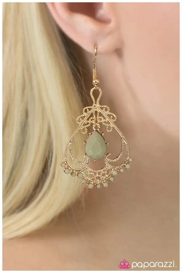 Earrings Paparazzi Jewelry Paparazzi Earring Queen Of Spades Green