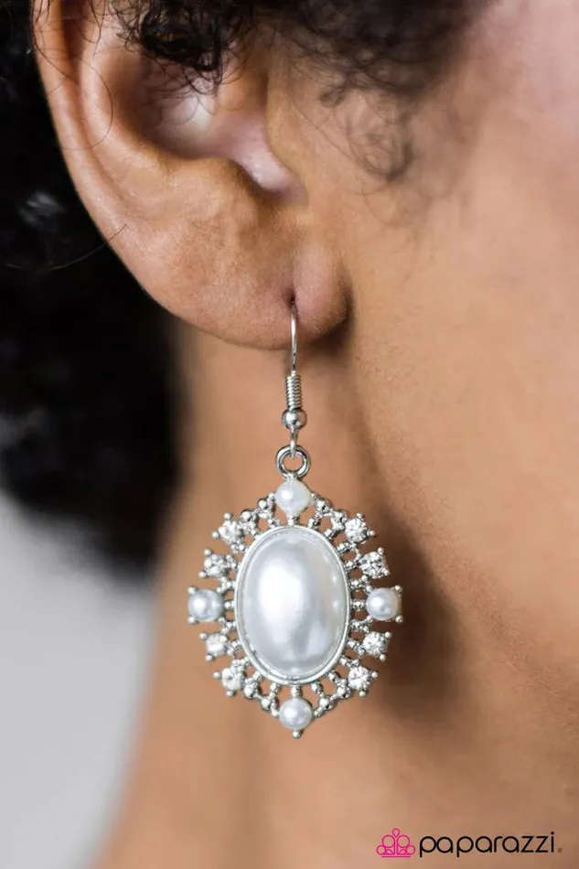 Earrings Paparazzi Jewelry Paparazzi Earring Red Carpet Romance Silver