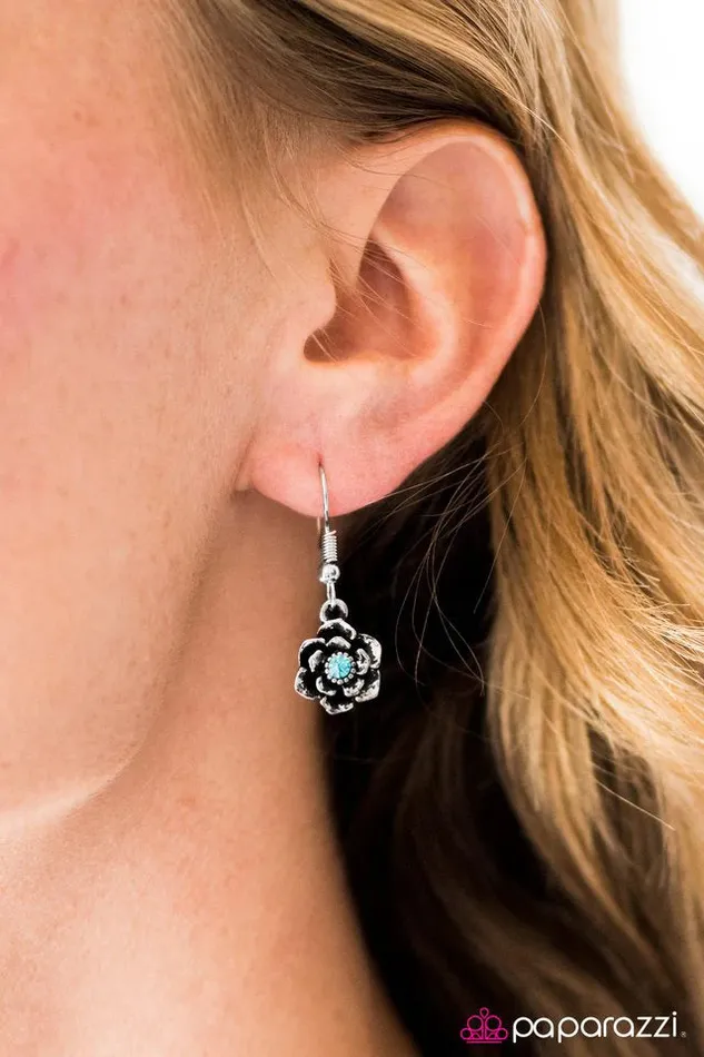Earrings Paparazzi Jewelry Paparazzi Earring Where The Flowers Bloom Blue