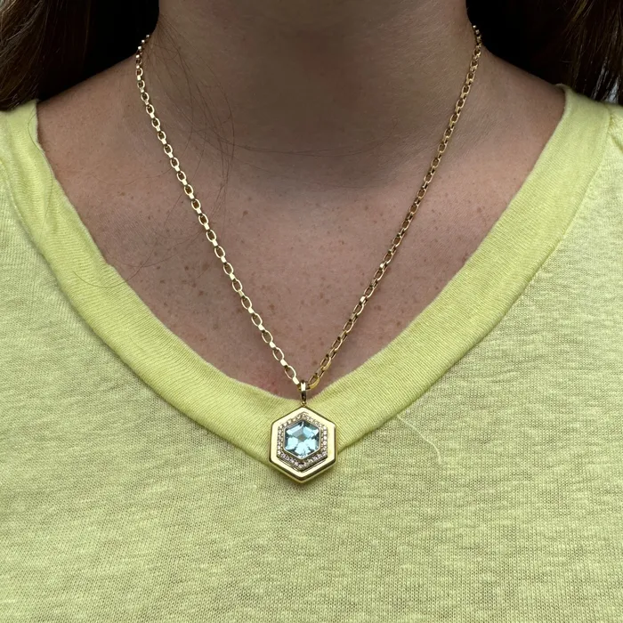 Necklaces Croghans Blue Topaz Diamond Hexagon 18K Yellow Gold Pendant Necklace