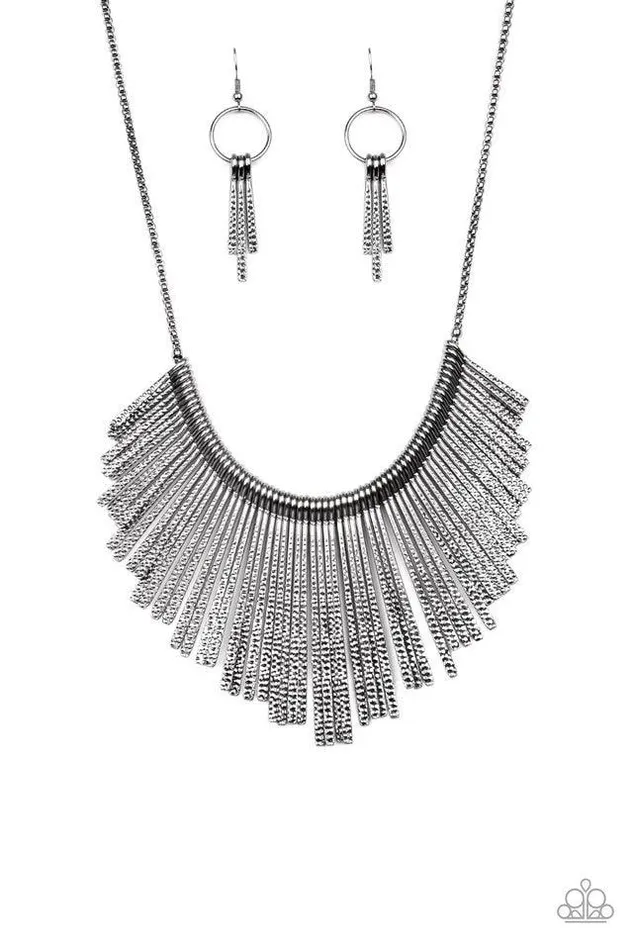 Necklaces Paparazzi Jewelry Paparazzi Necklace Metallic Mane Black Necklaces Paparazzi Jewelry Paparazzi Necklace Metallic Mane Black