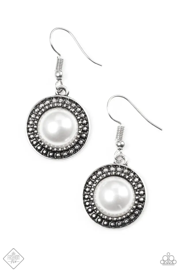 Paparazzi Earring Metro Mogul White Paparazzi Jewelry Earrings