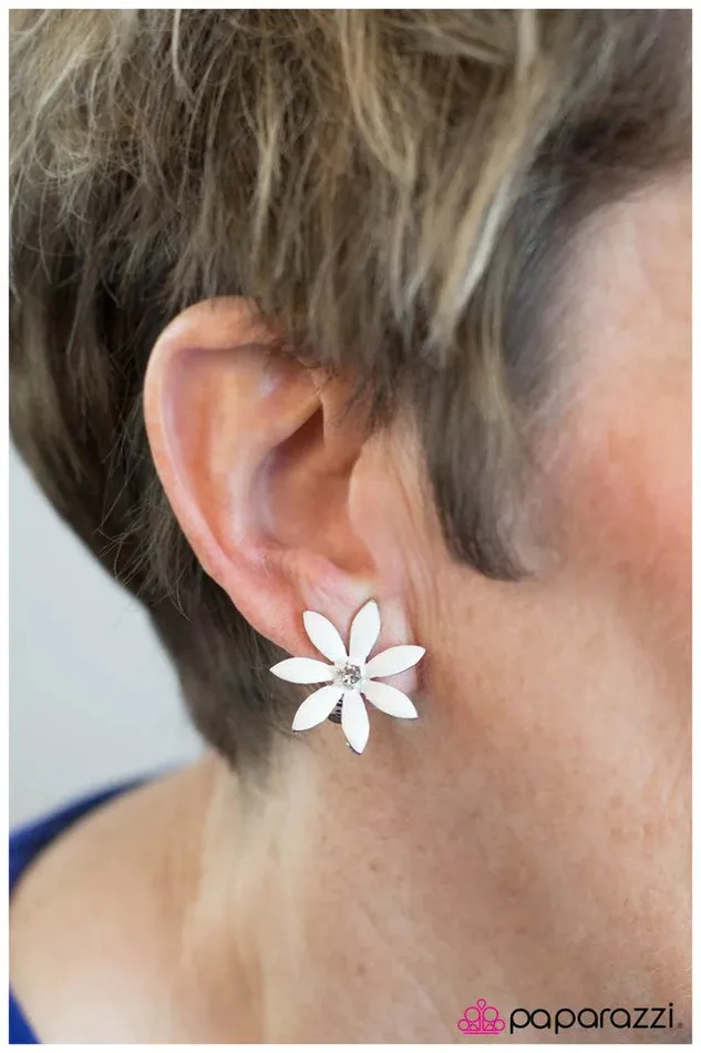 Paparazzi Earring Snap Out Of It White Paparazzi Jewelry Earrings