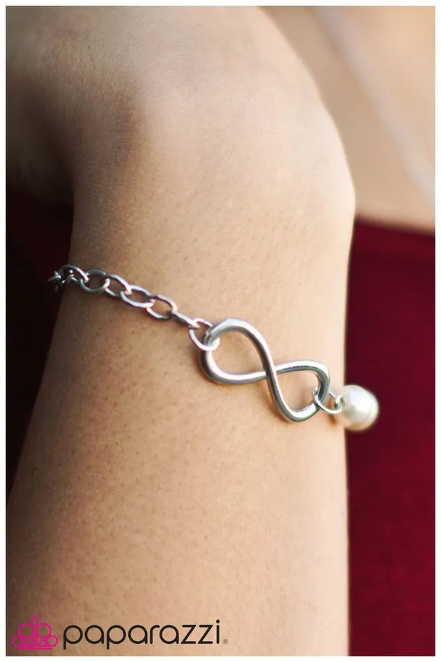 Paparazzi Jewelry Bracelets Paparazzi Bracelet A Sweet Infinity White