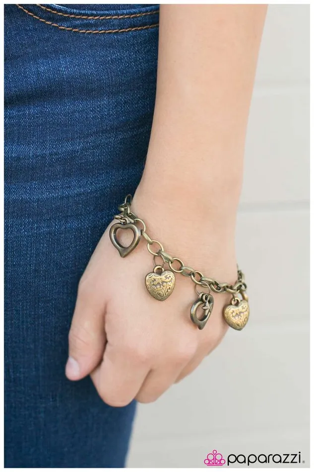Paparazzi Jewelry Bracelets Paparazzi Bracelet What The Heart Wants Brass