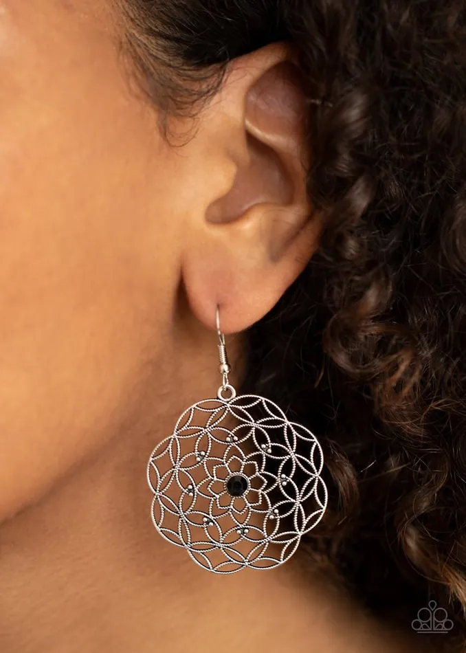 Paparazzi Jewelry Earrings Paparazzi Earring Botanical Bash Black