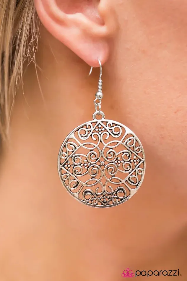Paparazzi Jewelry Earrings Paparazzi Earring FILIGREE In The Details Silver