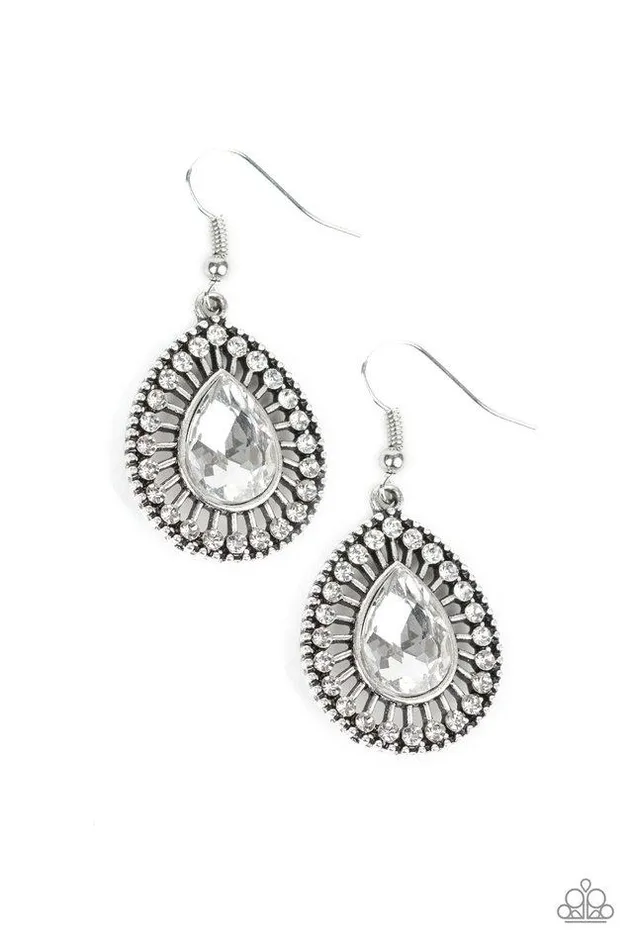 Paparazzi Jewelry Earrings Paparazzi Earring Limo Service White