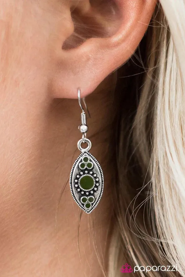 Paparazzi Jewelry Earrings Paparazzi Earring Petite and Sweet Green