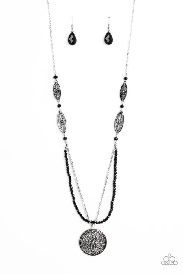 Paparazzi Jewelry Necklaces Paparazzi Necklace Garden of Grace Black