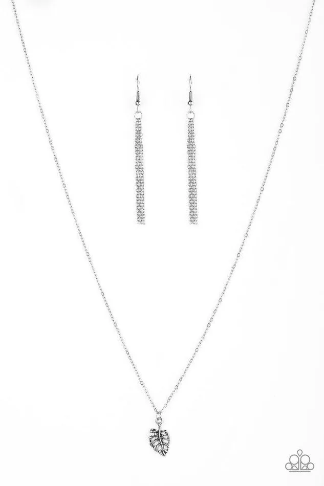 Paparazzi Jewelry Necklaces Paparazzi Necklace Palm Tree Retreat Silver Paparazzi Jewelry Necklaces Paparazzi Necklace Palm Tree Retreat Silver