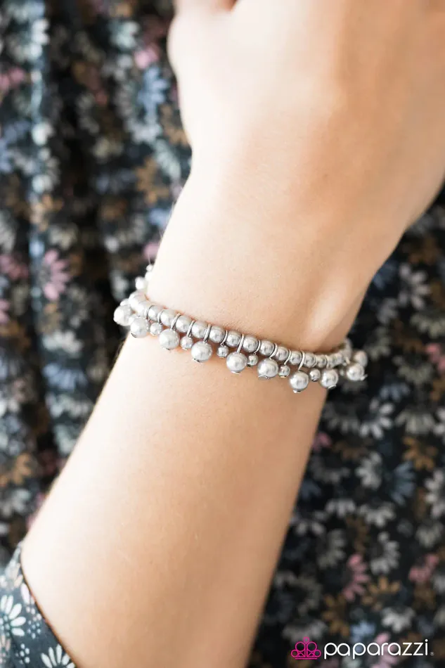Paparazzi Jewelry Paparazzi Bracelet Date With Divine Silver Bracelets