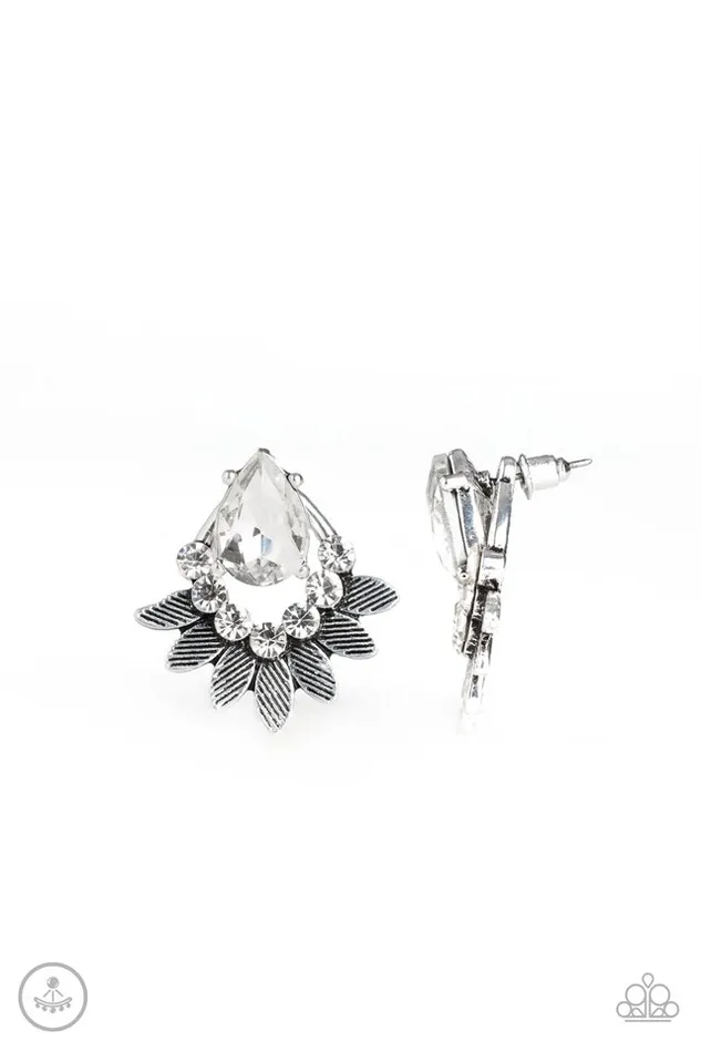 Paparazzi Jewelry Paparazzi Earring Crystal Canopy White Earrings Paparazzi Jewelry Paparazzi Earring Crystal Canopy White Earrings