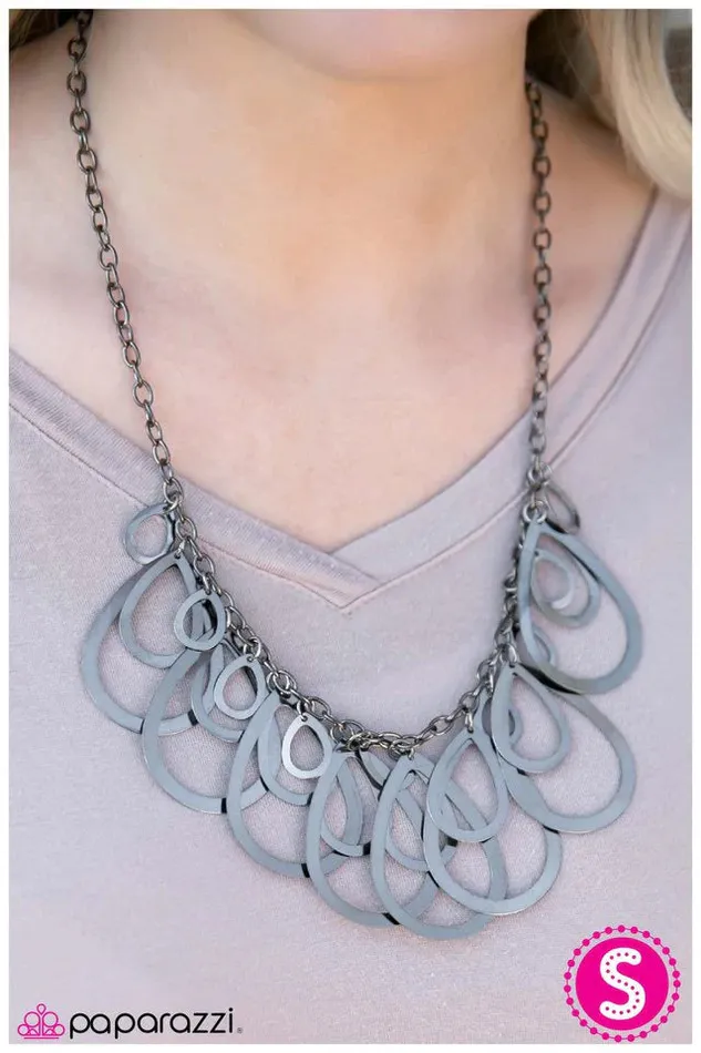Paparazzi Jewelry Paparazzi Necklace Look Out Below Black Necklaces