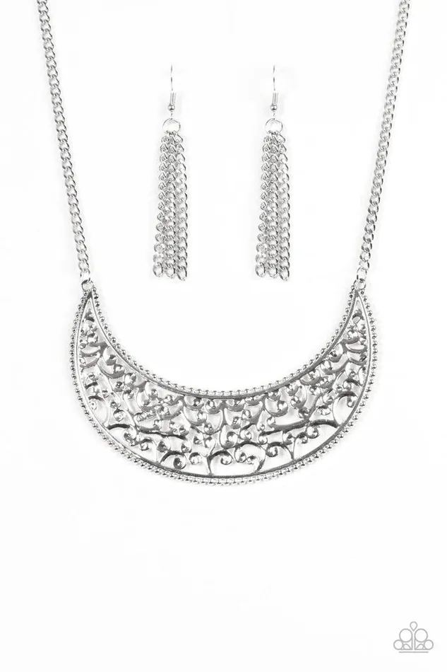 Paparazzi Jewelry Paparazzi Necklace Moroccan Moon Silver Necklaces