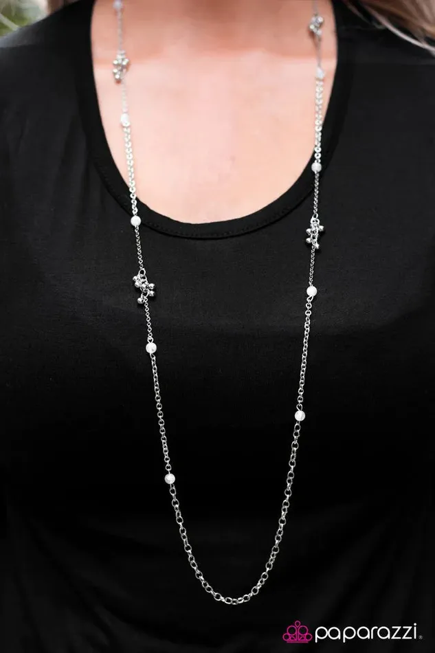 Paparazzi Jewelry Paparazzi Necklace Twinkling Twilight White Necklaces