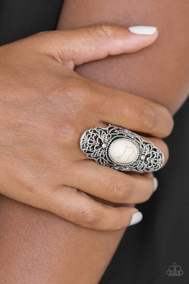 Paparazzi Jewelry Paparazzi Ring Ego Trippin White Rings