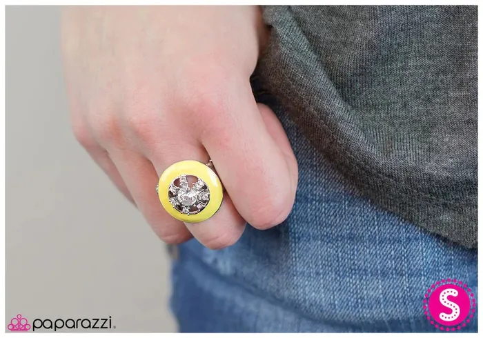 Paparazzi Jewelry Rings Paparazzi Ring A Sparkling Sensation Yellow
