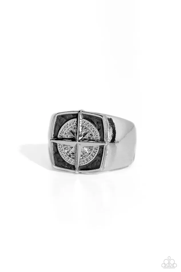 Paparazzi Jewelry Rings Paparazzi Ring Adventure is Waiting Silver Paparazzi Jewelry Rings Paparazzi Ring Adventure is Waiting Silver