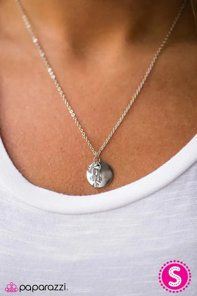 Paparazzi Necklace Cool Under Pressure Silver Paparazzi Jewelry Necklaces