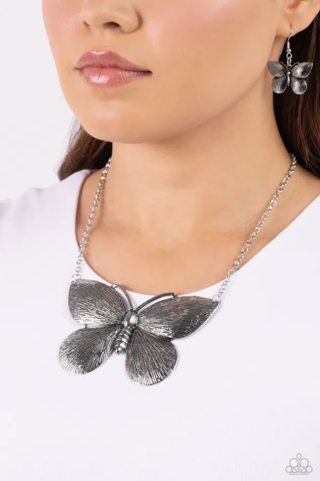 Paparazzi Necklace DRAWN to the Wind Silver Paparazzi Jewelry Necklaces