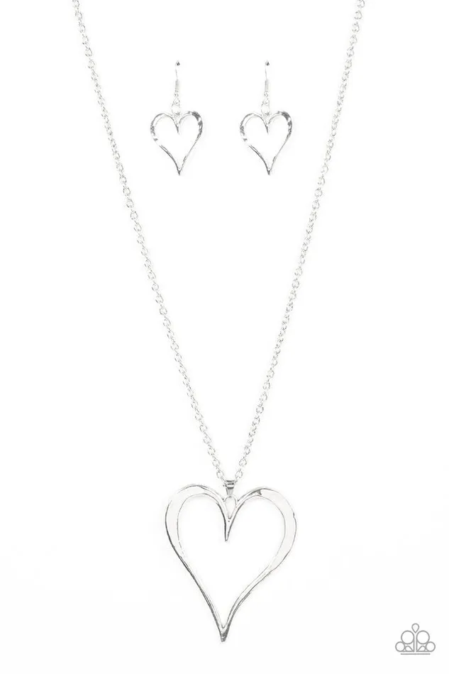 Paparazzi Necklace Hopelessly In Love Silver Paparazzi Jewelry Necklaces Paparazzi Necklace Hopelessly In Love Silver Paparazzi Jewelry Necklaces