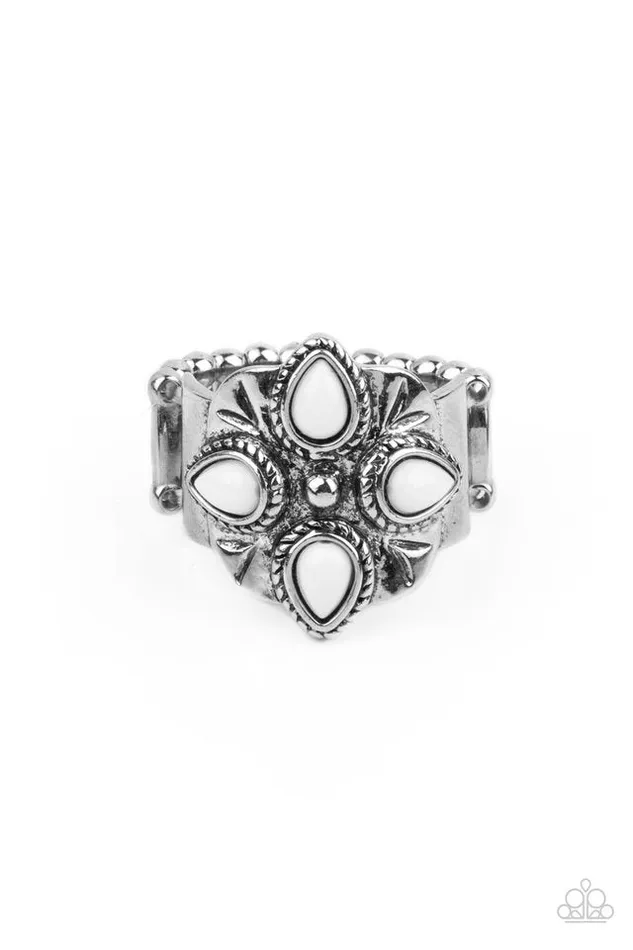 Paparazzi Ring Badlands Bouquet White Paparazzi Jewelry Rings Paparazzi Ring Badlands Bouquet White Paparazzi Jewelry Rings