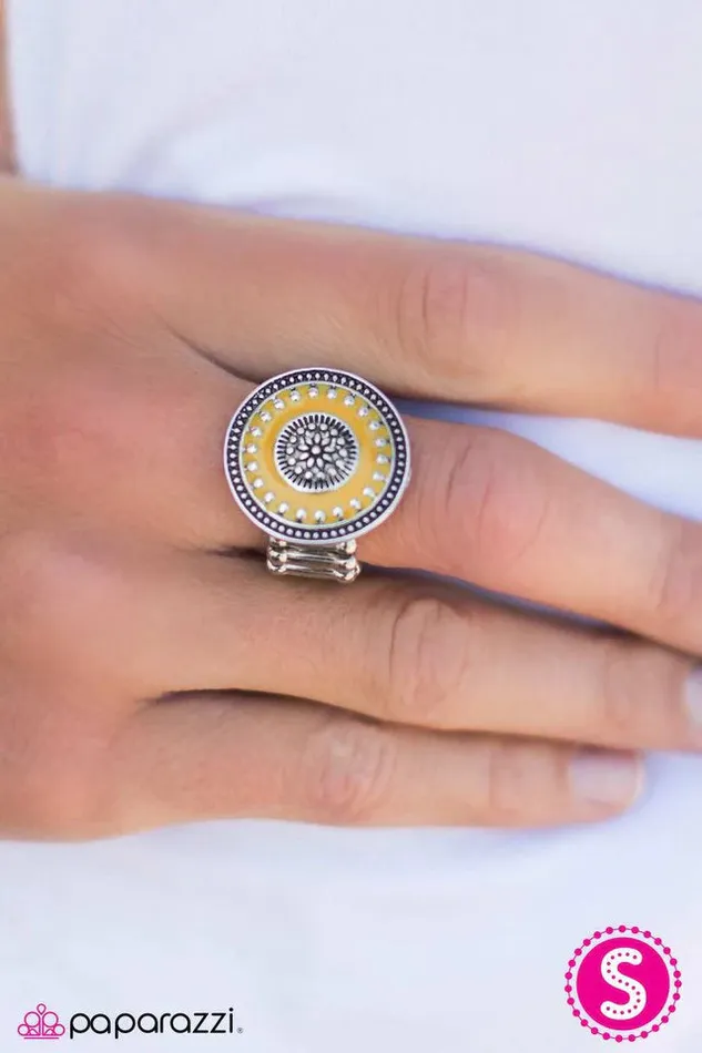 Paparazzi Ring In a Field of Roses Be a Wildflower Yellow Paparazzi Jewelry Rings