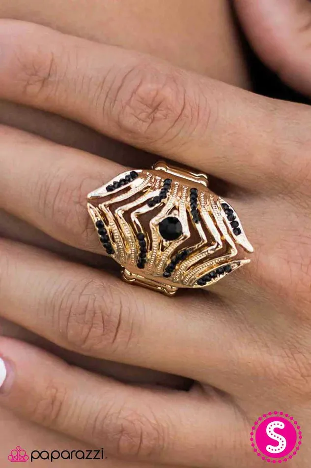Rings Paparazzi Jewelry Paparazzi Ring En Garde Gold