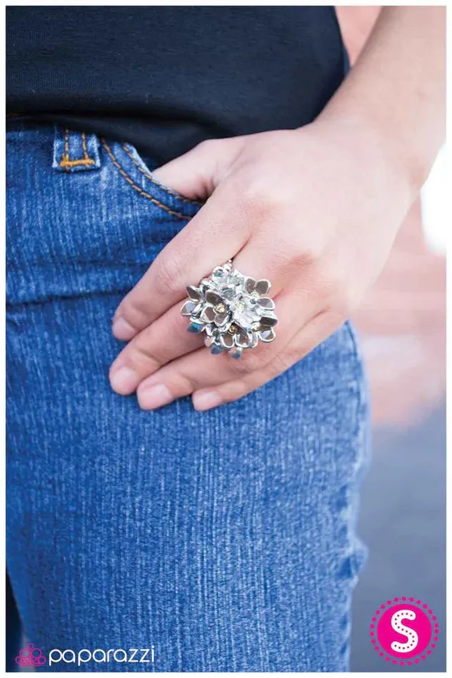 Rings Paparazzi Jewelry Paparazzi Ring Floral Explosion Brown