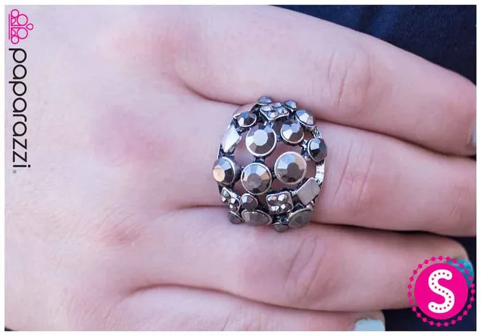 Rings Paparazzi Jewelry Paparazzi Ring Glisten Up Black