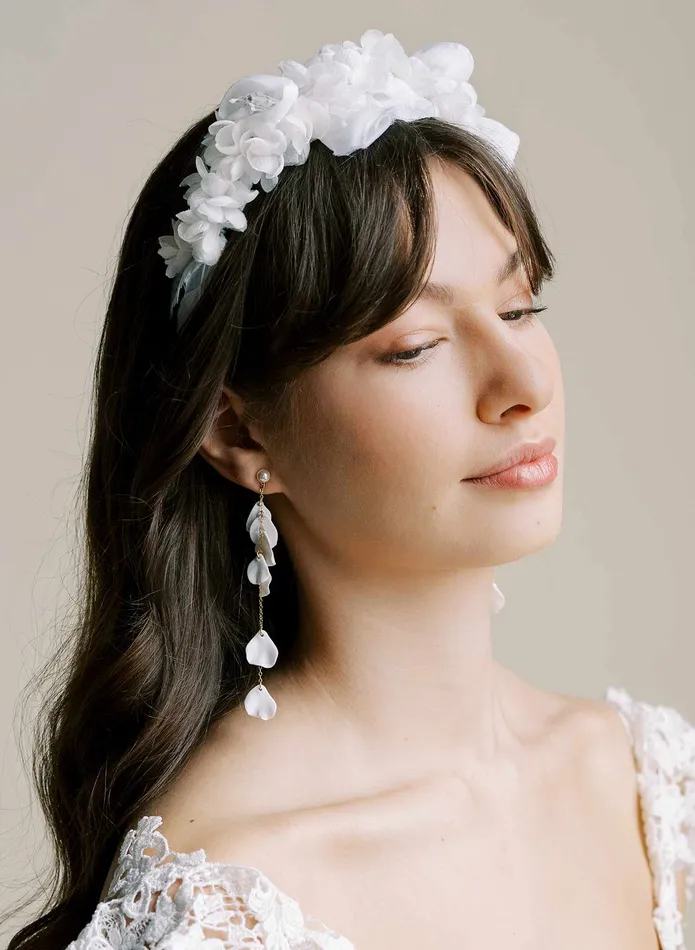 Earrings twigs honey Dangling sculpted petals and chain earrings Style 2568