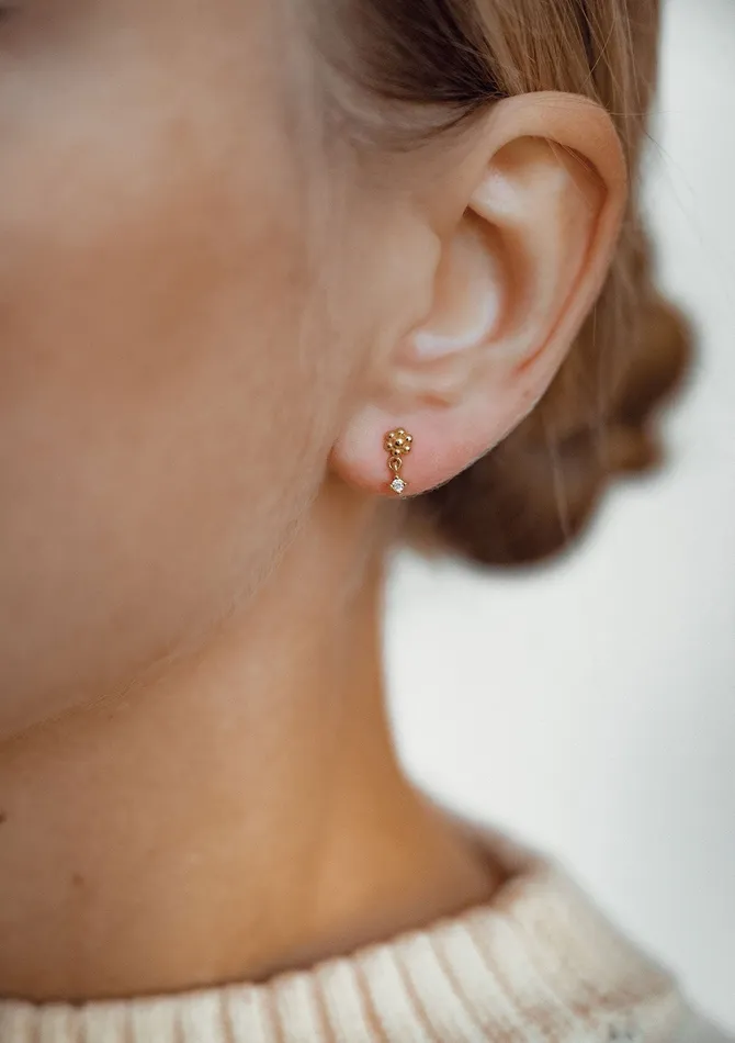 Hey Happiness Earrings Daisy Dangle Stud Earrings Sterling Silver Gold Hey Happiness Earrings Daisy Dangle Stud Earrings Sterling Silver Gold