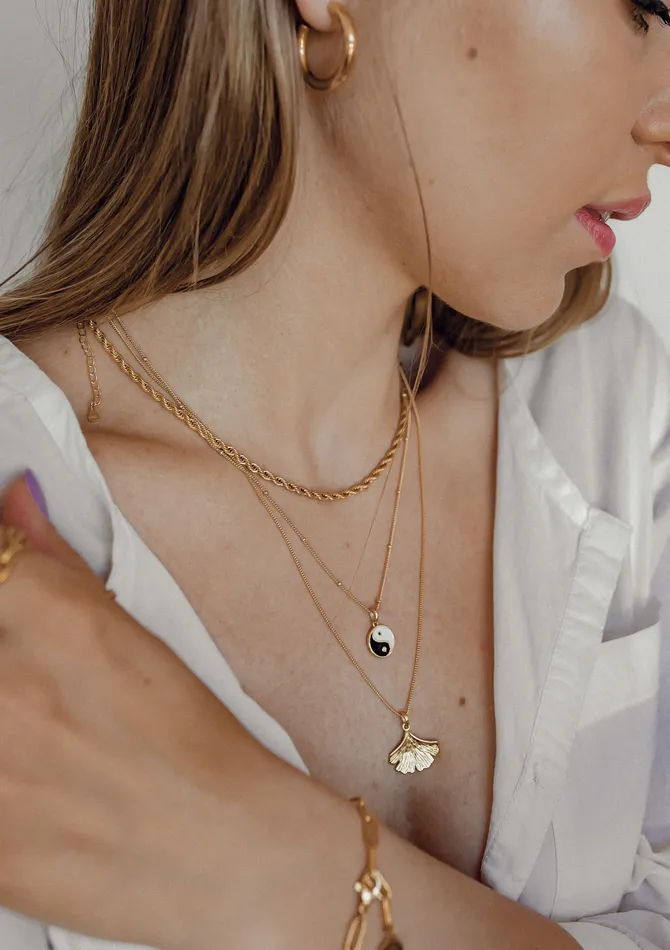 Necklaces Thin Twist Chain Necklace Gold Hey Happiness Necklaces Thin Twist Chain Necklace Gold Hey Happiness