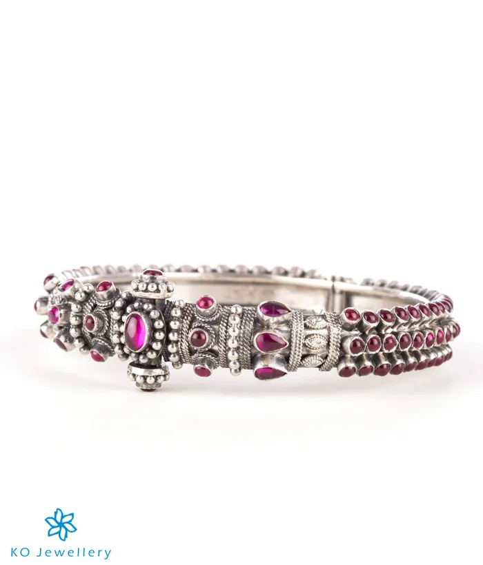 The Aaratrika Silver Kempu Bracelet RedOxidisedSize 22242628 Silversmith Bracelets