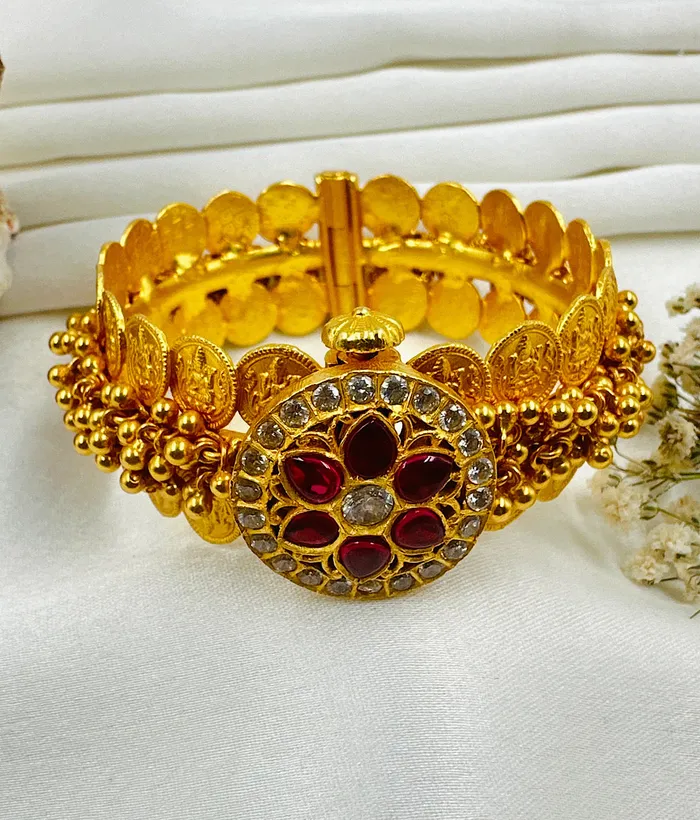 The Gejje Silver Coin Openable Kada Bracelet RedWhiteSize 242628 Silversmith Bracelets